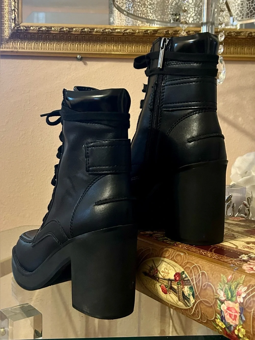 Karl Lagerfeld Black Leather Lace-Up Block Heel Ankle Boots Size 7.5
